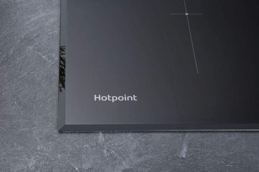   Hotpoint-Ariston KIT 641 F B, 